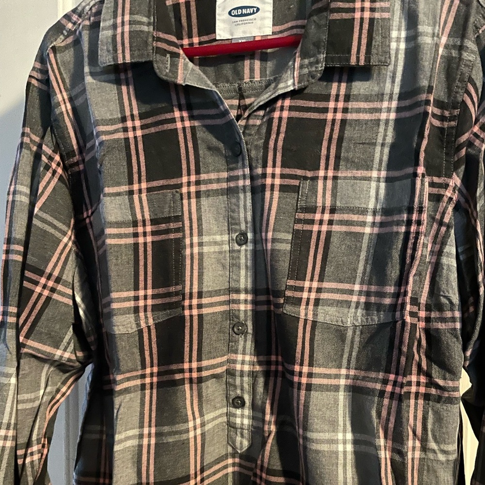 Old Navy plaid top - Picture 3 of 4